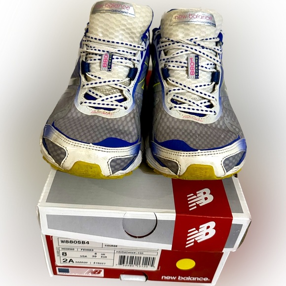 New Balance W880v9 White & Violet: W880WT9 - A Perfect Dealer/NB NB New Balance 880v4 Grey Purple Pink Silver Running Shoes Women\'s Size: 8AA